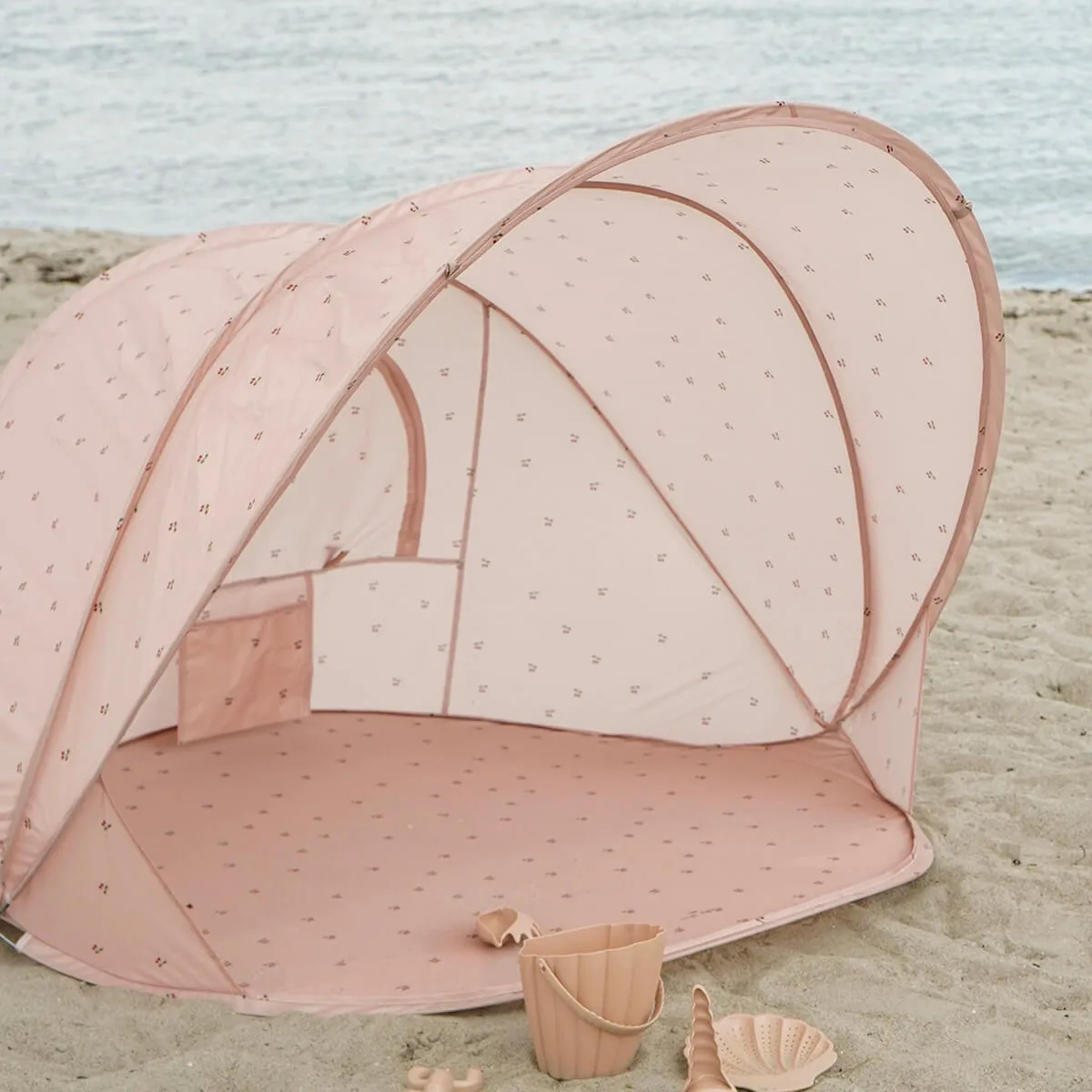 Beach Tent Anti-UV Pop Up Shelter in Cherry by Konges Sløjd