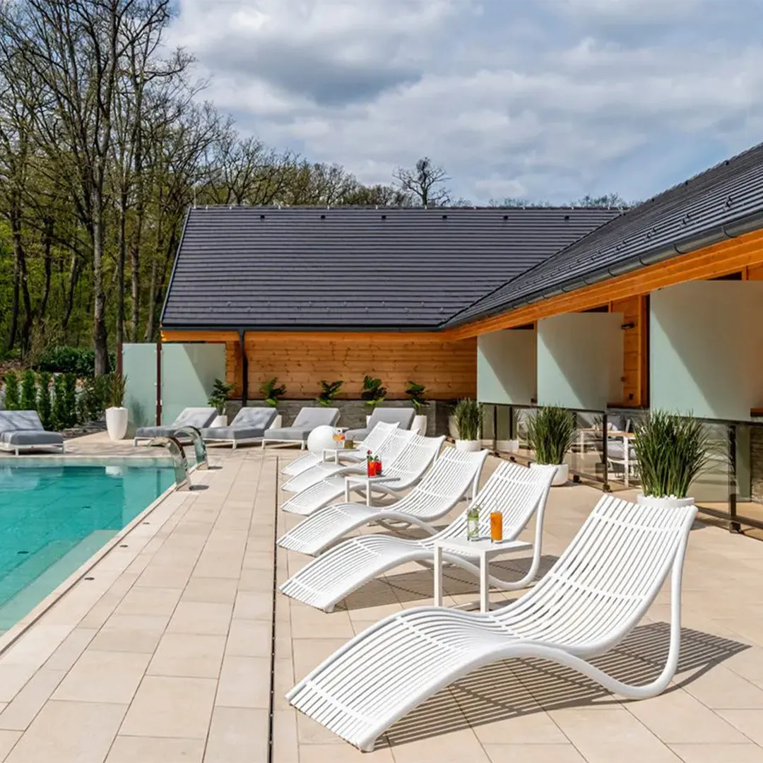 Ibiza Sun Lounger - Modern Pool Lounge Chair